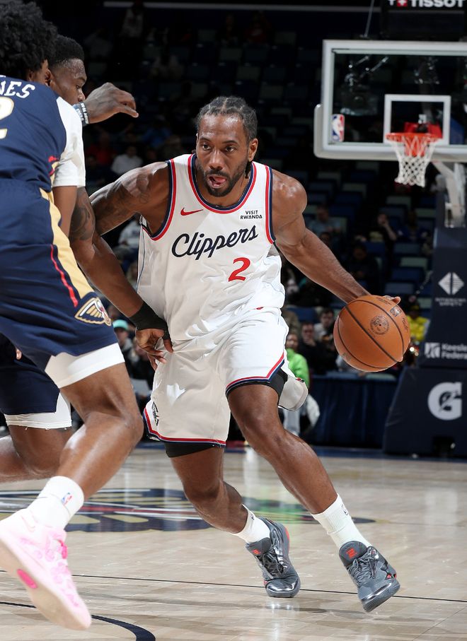 伦纳德复出难救主 快船遭鹈鹕逆转吞败局 小卡单