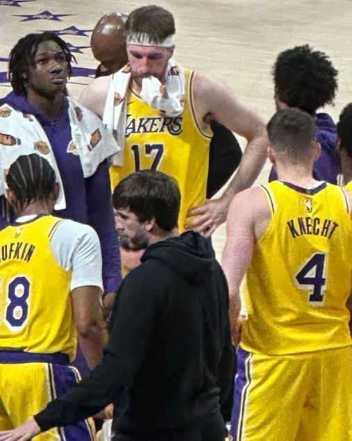 湖人队遭遇伤病潮惨败雷霆 阵容大变球员状态低